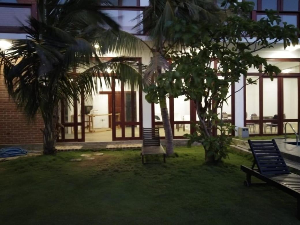 Hi Win Hotel Chilaw Dış mekan fotoğraf