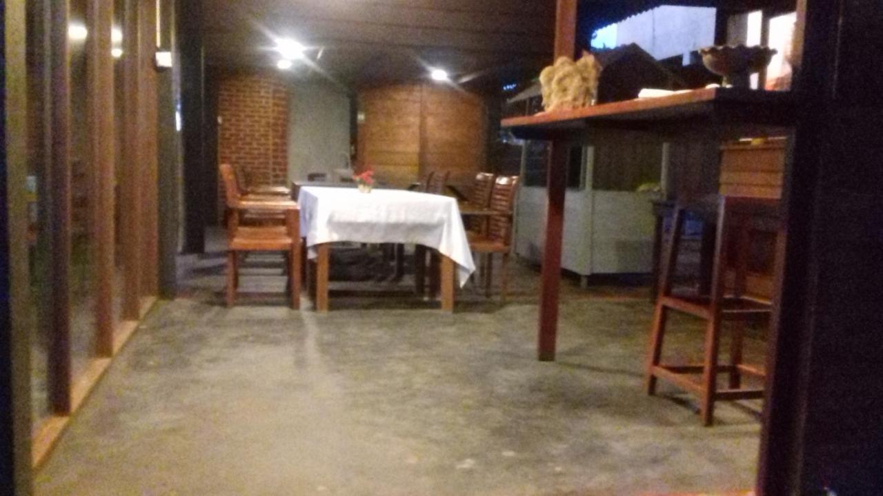Hi Win Hotel Chilaw Dış mekan fotoğraf
